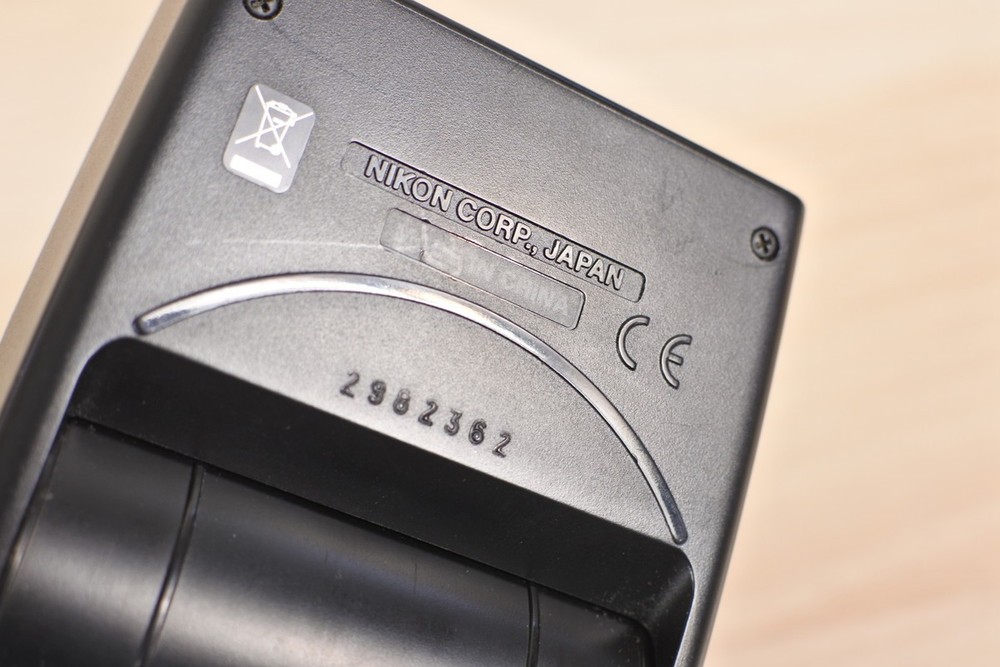 Nikon Speedlight SB-600 Shoe Mount Flash with Case – Fully Working