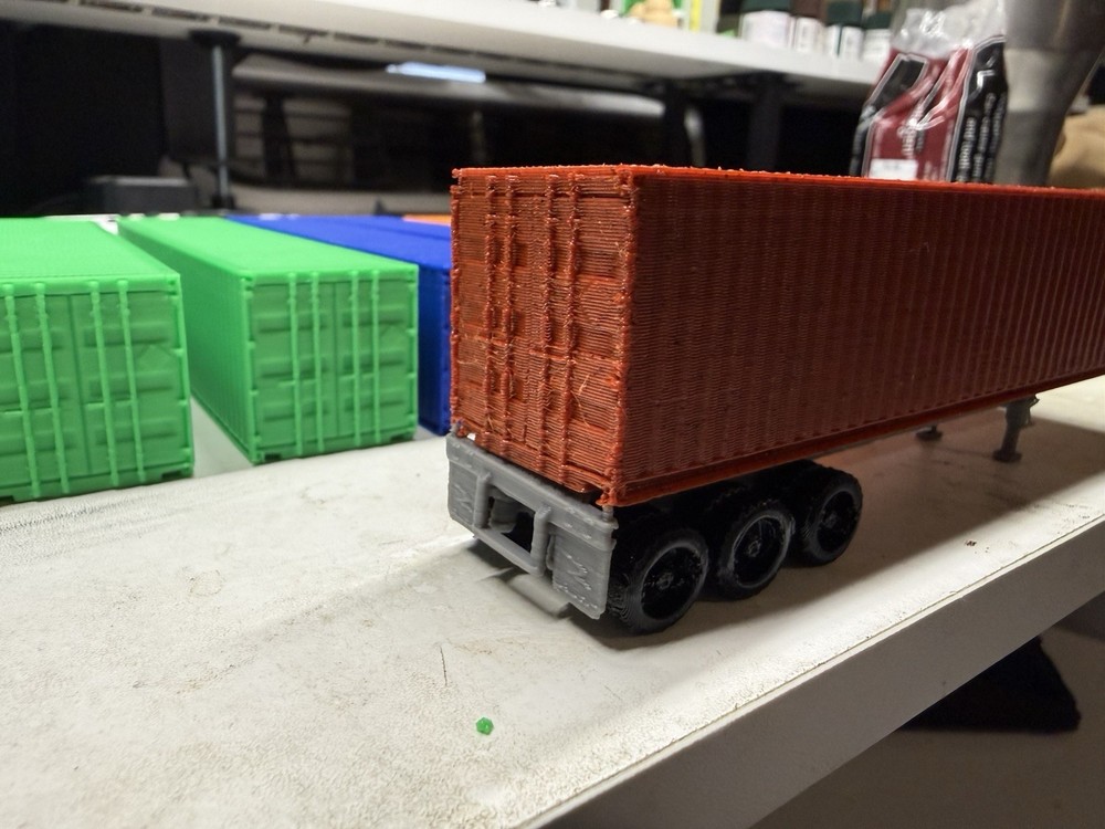 8 Ho Scale Shipping Containers