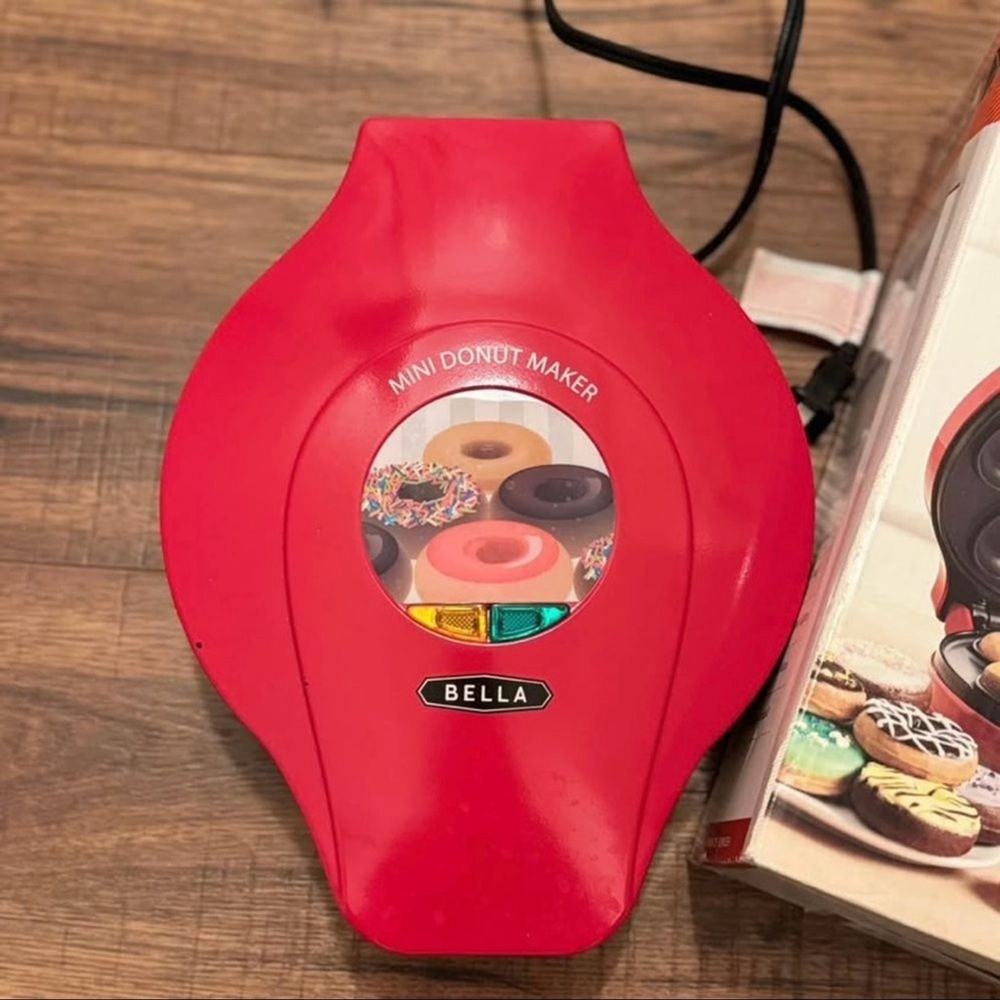 Bella Red Mini Bite Size Donut Maker Non Stick Healthy Even Baking
