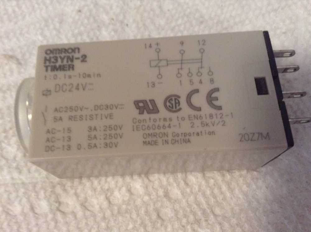 Omron H3YN-2 Timer