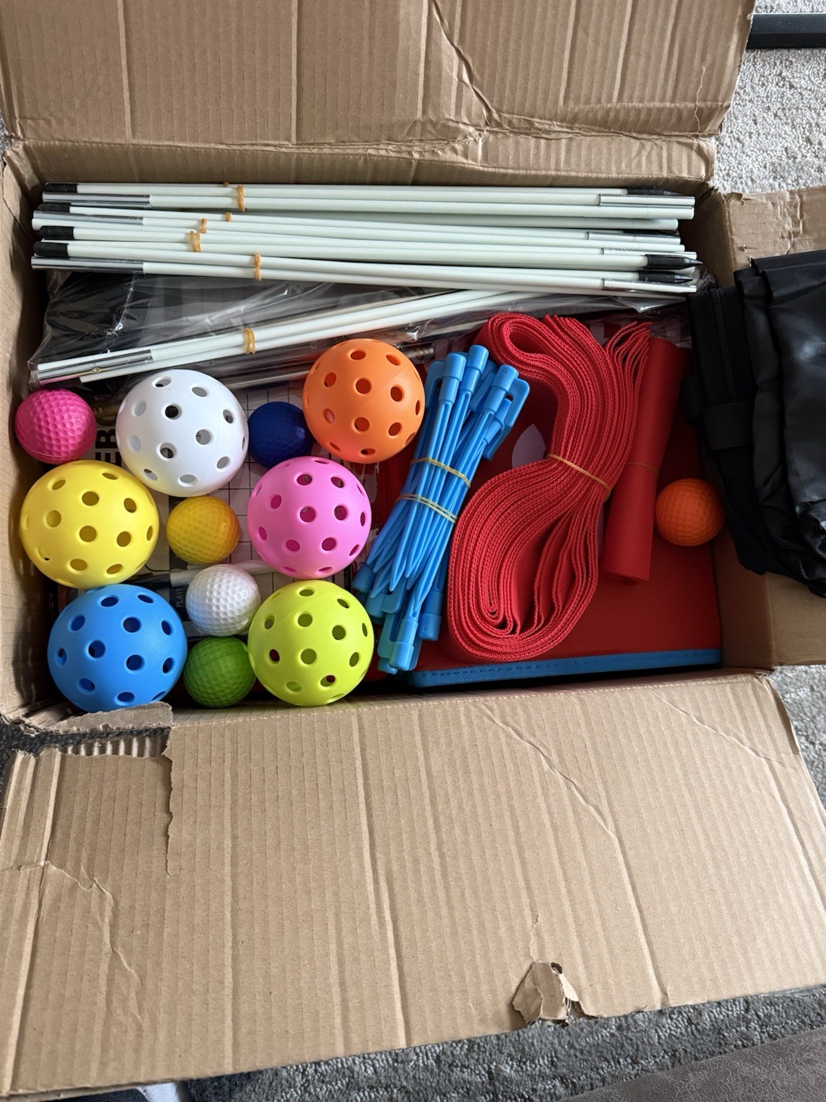 Backyard Golf Game with 2 Clubs, Portable 9 Hole Golf Course, Outdoor Yard Golf