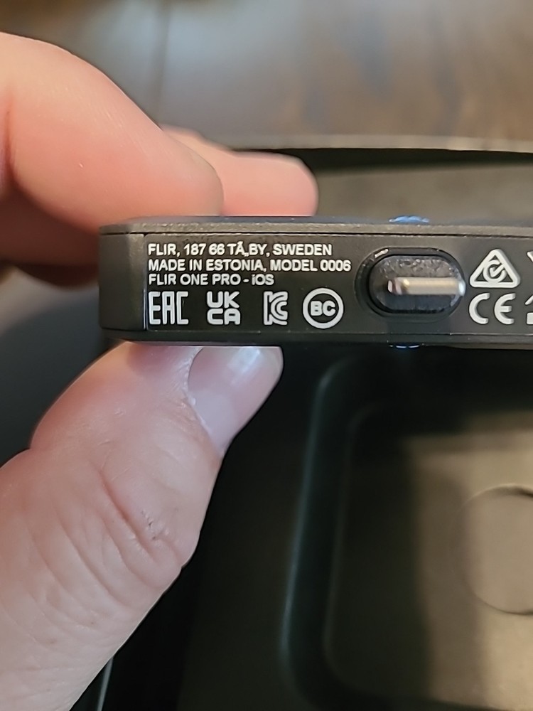 FLIR ONE PRO IOS LIGHTNING THERMAL IMAGING CAMERA ATTACHMENT
