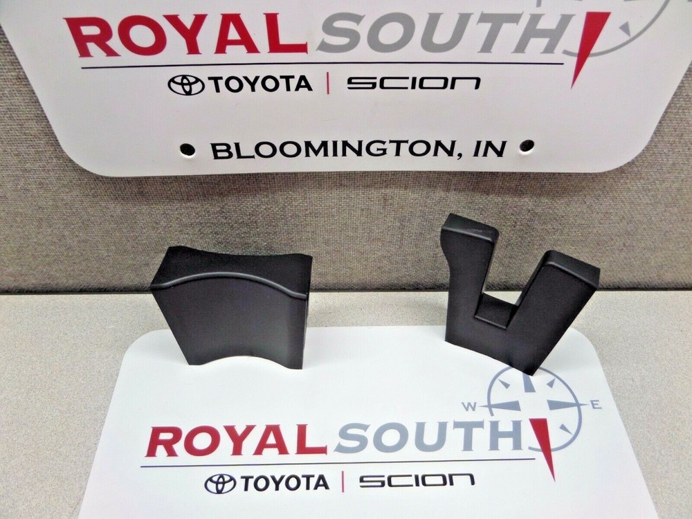 Toyota Matrix 2009 - 2013 Front Console Cup Holder Inserts Genuine OEM OE