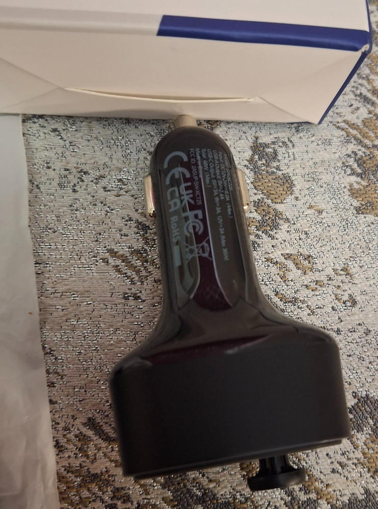 SyncWire Wireless FM Transmitter Bluetooth & Magnetic Car Vent Mount MagSafe