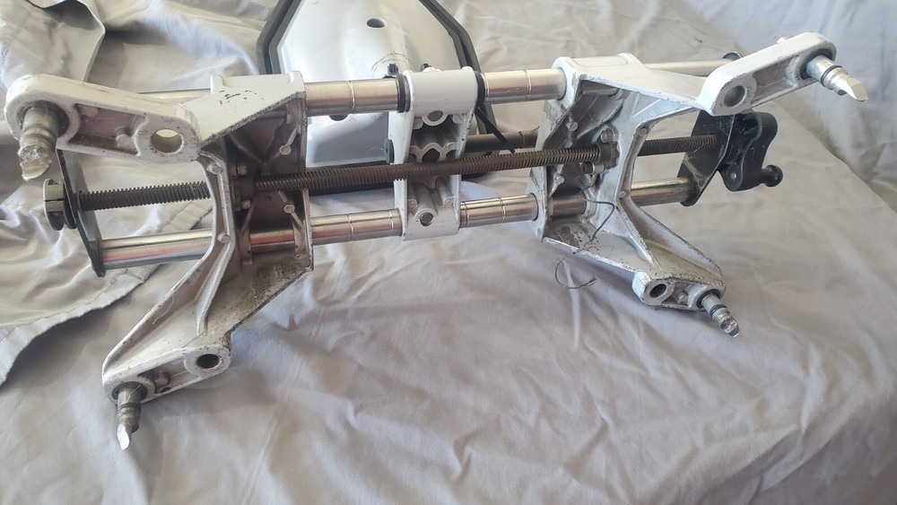 Hunter Engineering Hawkeye Alignment Machine Left Front On Car Sensor w/ Mount