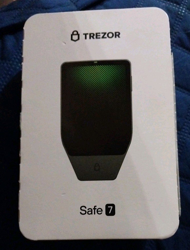 Trezor Safe 7 - Crypto Hardware Wallet with Bluetooth, Color Touchscreen-Green