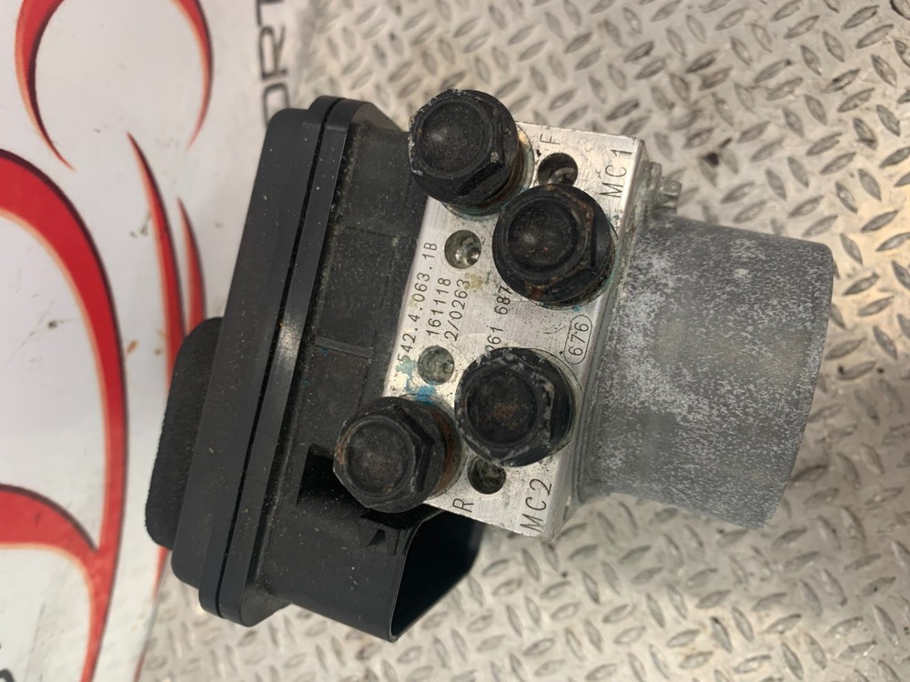 DUCATI MONSTER 1200 ABS PUMP 54240631B ABS PUMP MODULE 2017 BK414