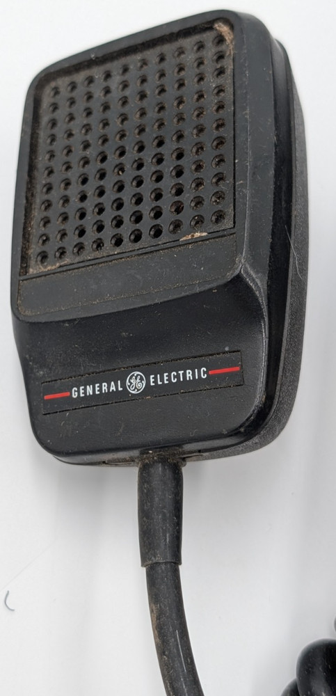 GE Citizen Band Transceiver Model 3-5808A Powers On UNTESTED See Pics