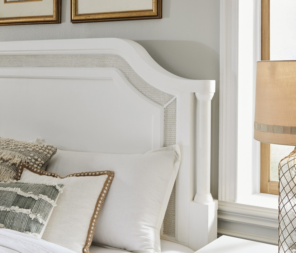 Switchgrass King Mansion Bed - White