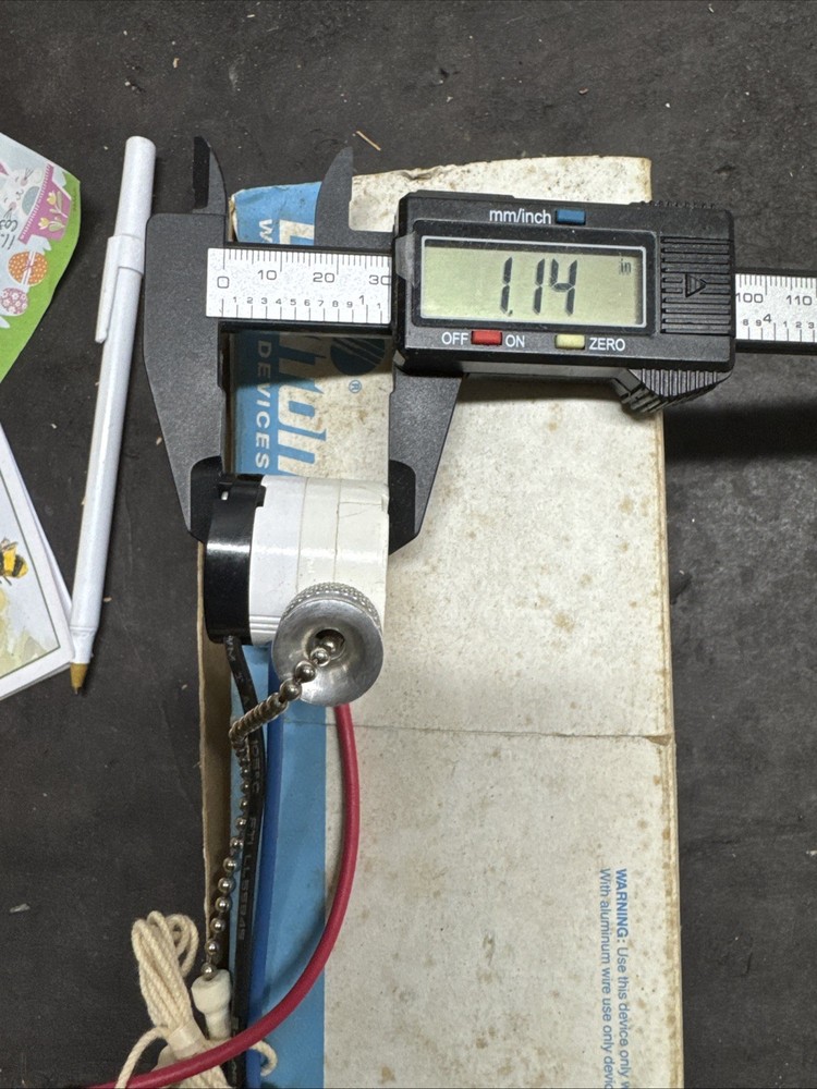 Leviton 1691-50 Pull Chain Switch Three Speed Four Position White