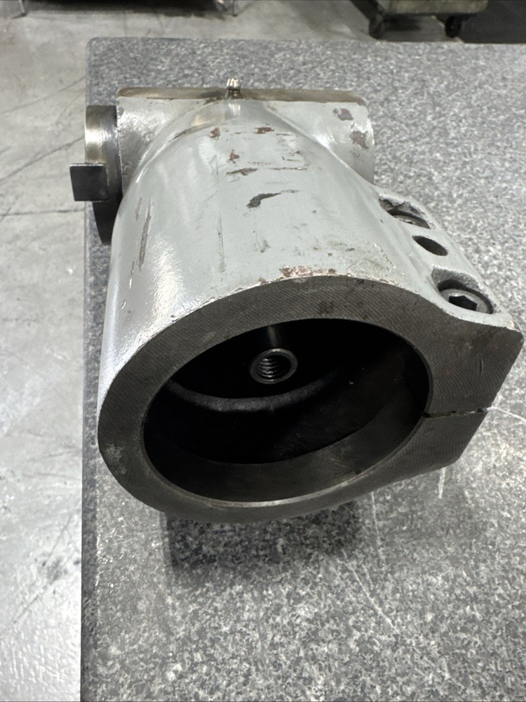 BRIDGEPORT R8 RIGHT ANGLE MILLING MACHINE ATTACHMENT