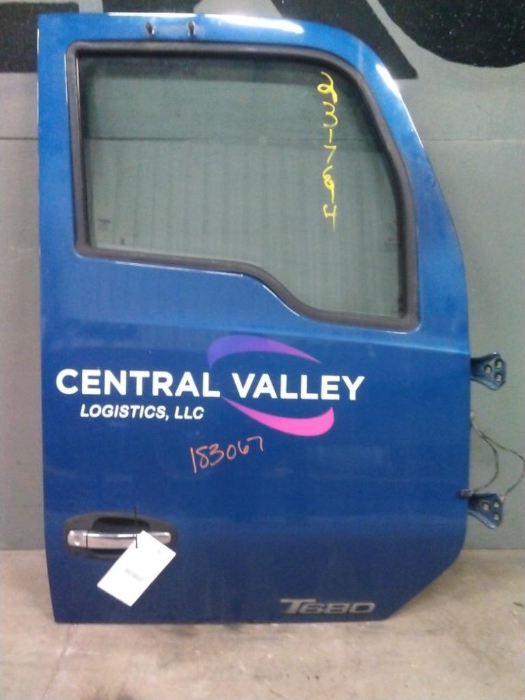 For 2017 KENWORTH T680 2013-2026 DOOR ASSEMBLY Right ,  IL