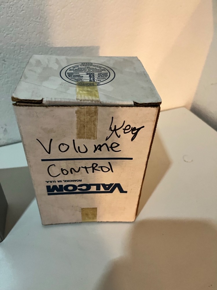 Valcom WALL MOUNT V-1092 Volume Control New in Box with instructions