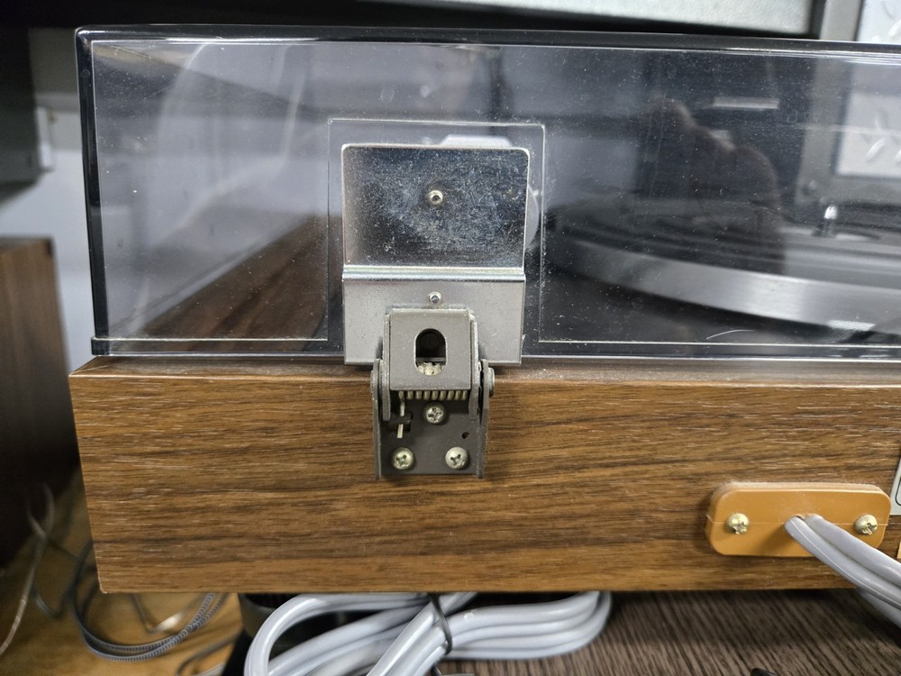 Hitachi PS-10 Automatic Turntable Record Player Near Mint!