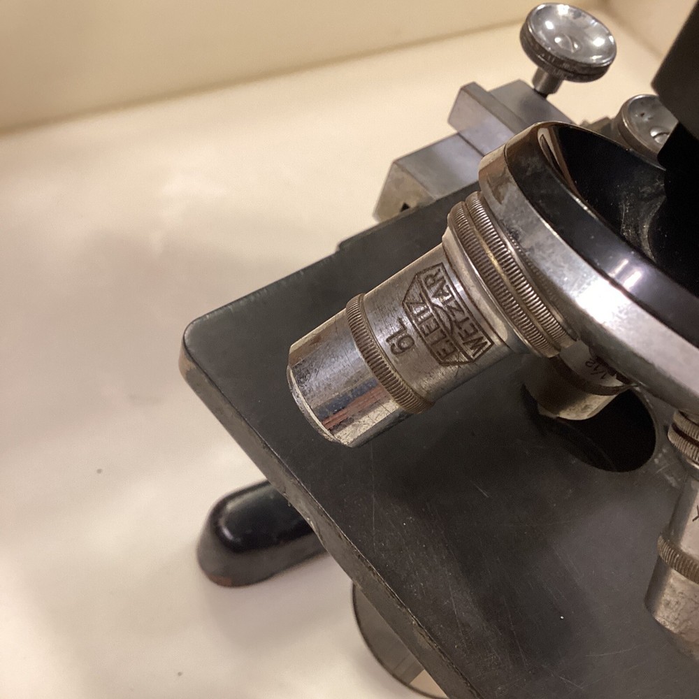 Vintage ERNST LEITZ WETZLAR Microscope - 3 Objectives Included