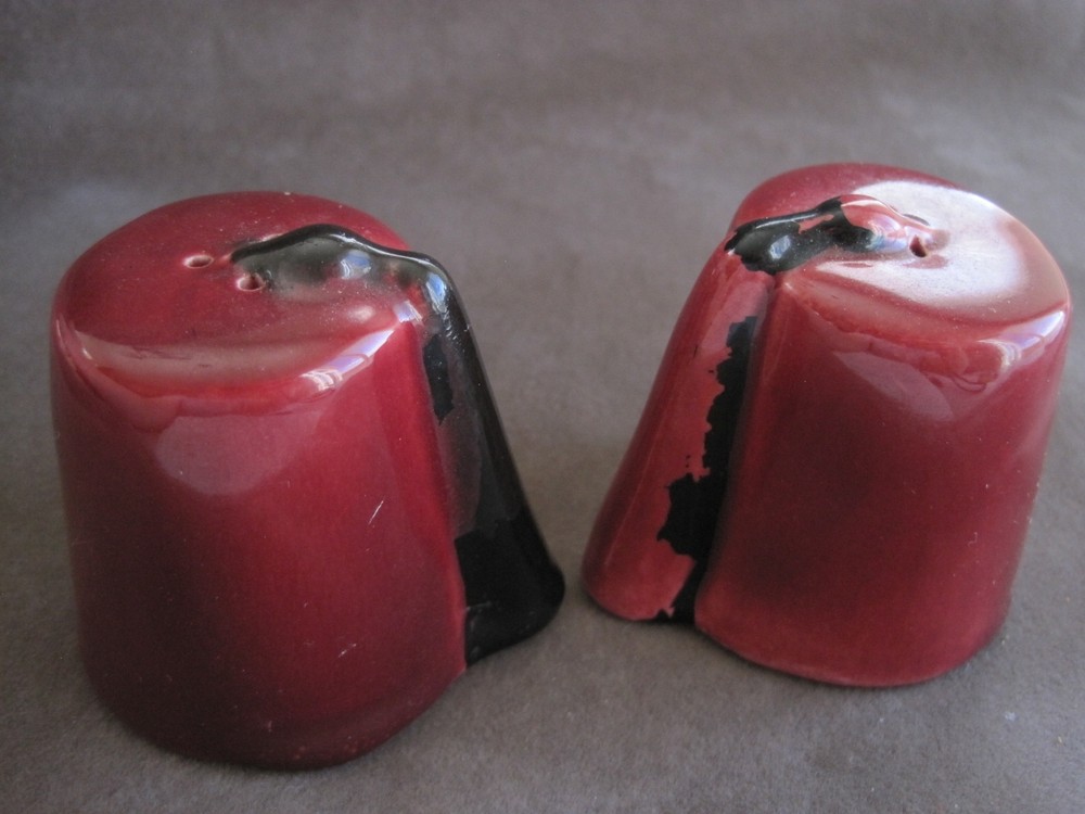 El Jebel Salt and Pepper Shaker