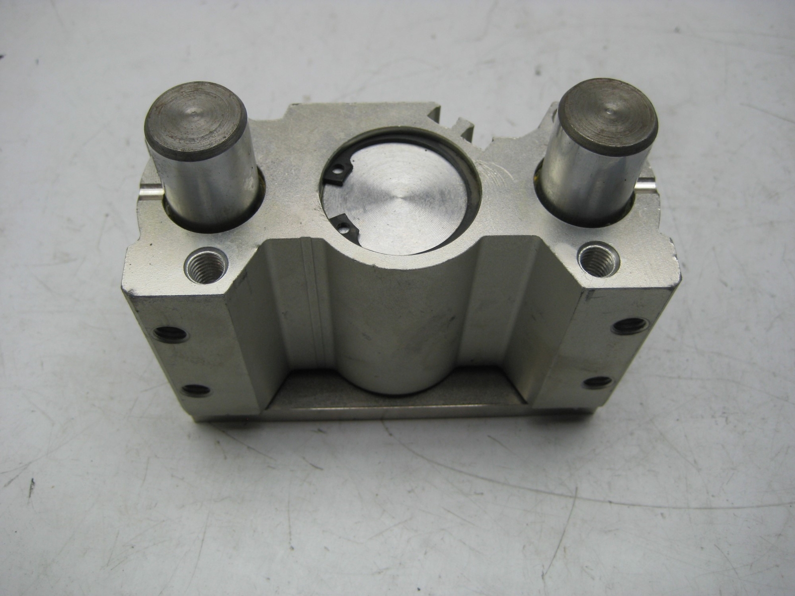 SMC EMGQM32-25 CYLINDER NSNP