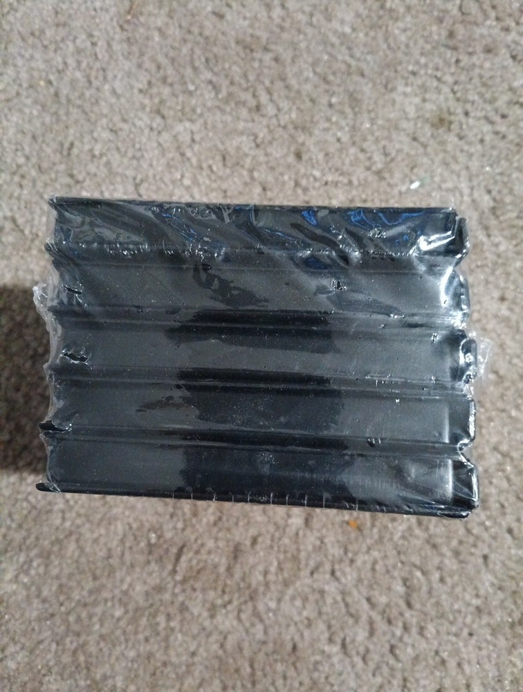 Diskette Holders Floppy Disk Storage 5 Cases 15 Diskettes Staples NEW Sealed