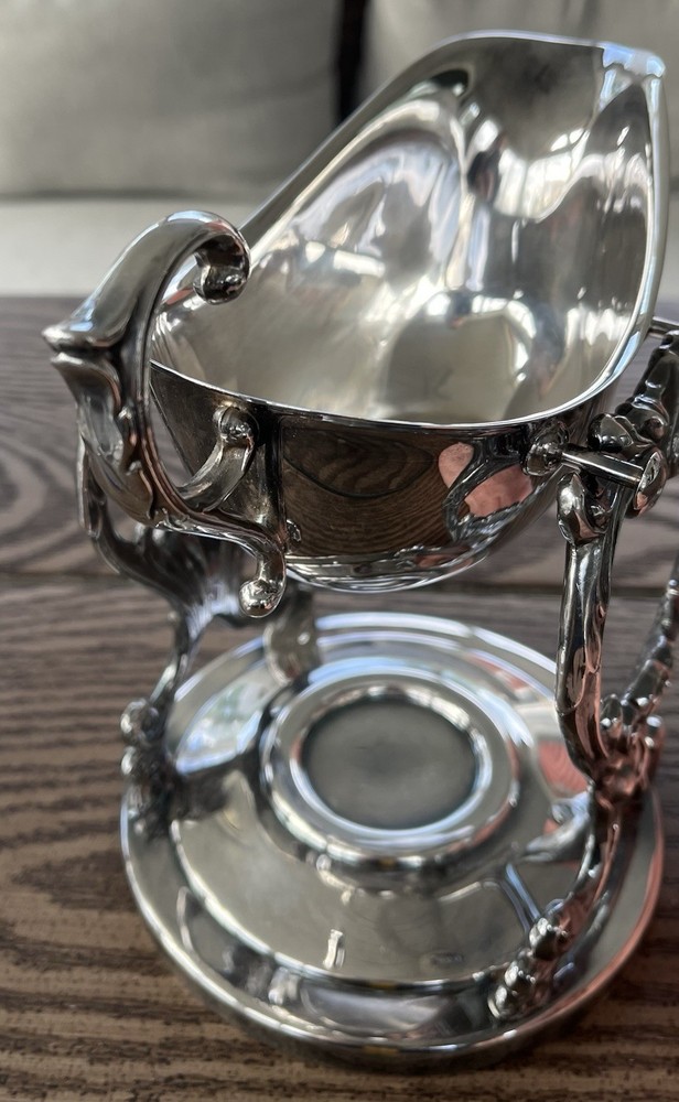 Vintage Beautiful Silver Plated Gravy Boat With Warming Stand Elegant