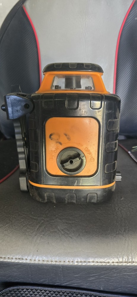 Johnson Level & Tool Model 40-6527 Self-Leveling Rotary Laser Level