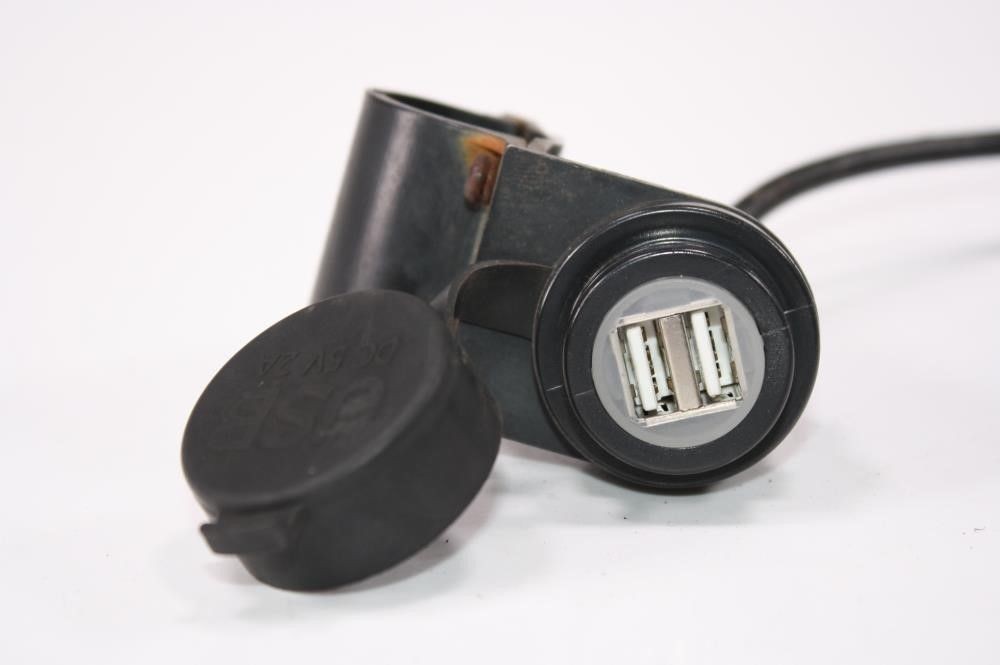 08 BMW R1200R USB Plug Adapter DC 5V 2A