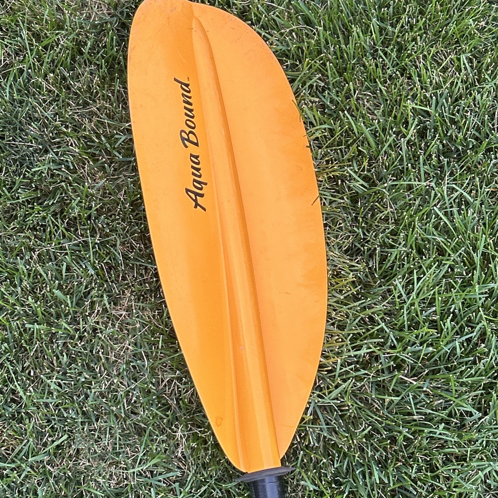 Aqua Bound P22 Manta Ray Fiberglass Kayak Paddles 2 pcs Snap Button 35.25 oz.