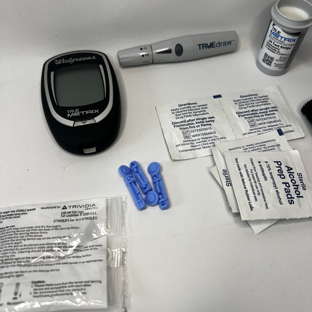 Walgreens True Metrix Glucose Meter Kit w/ Lancing Device & Case