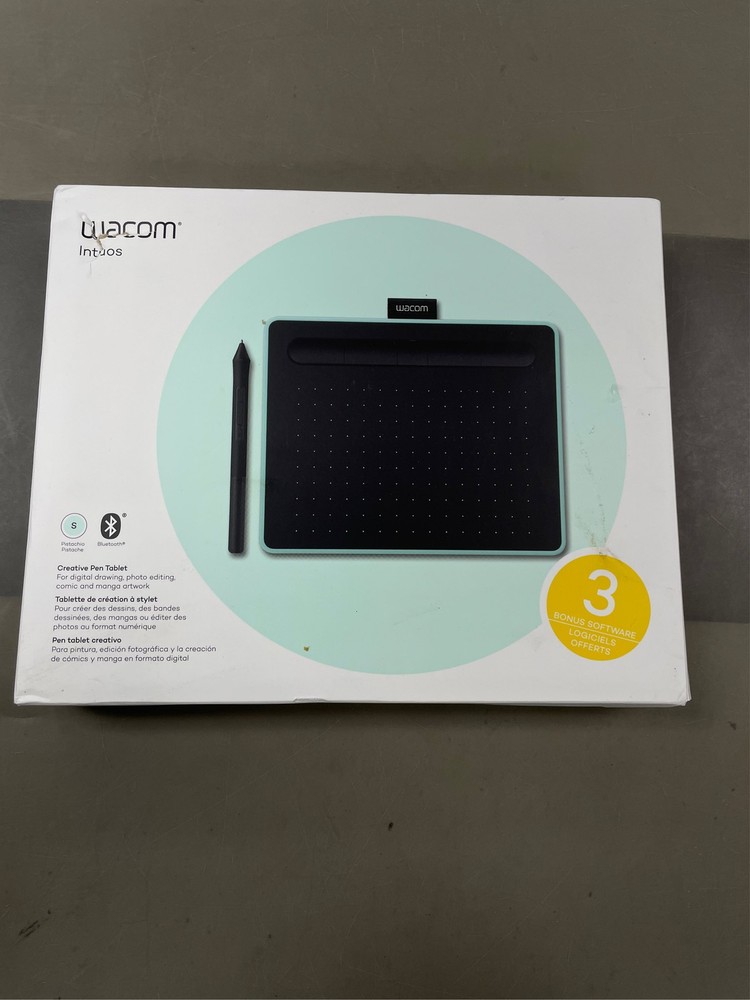 Wacom Intuos Wireless Tablet, 7.9" x 6.3" 3