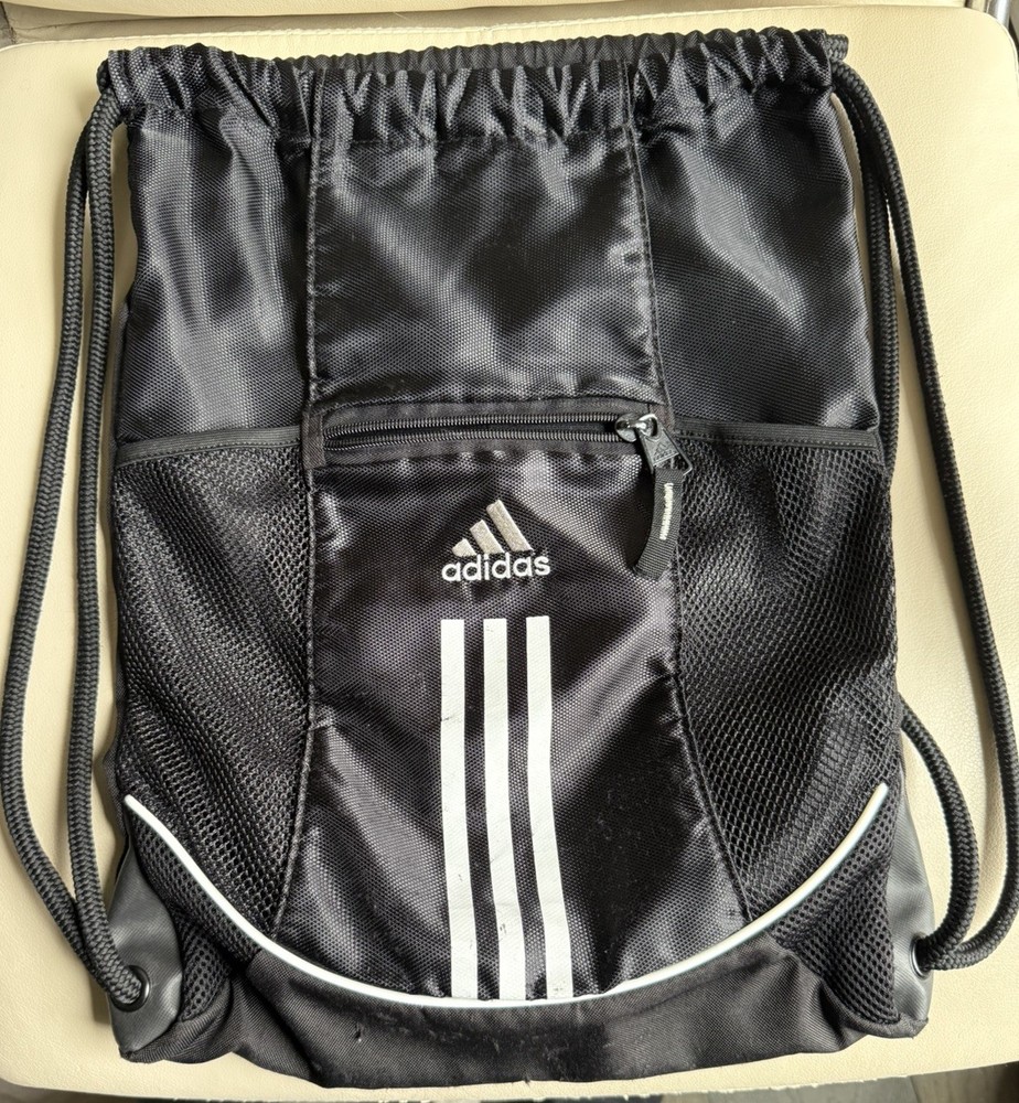 ADIDAS Drawstring Athletic Gym Bag.  Black & White Zippered Pouch