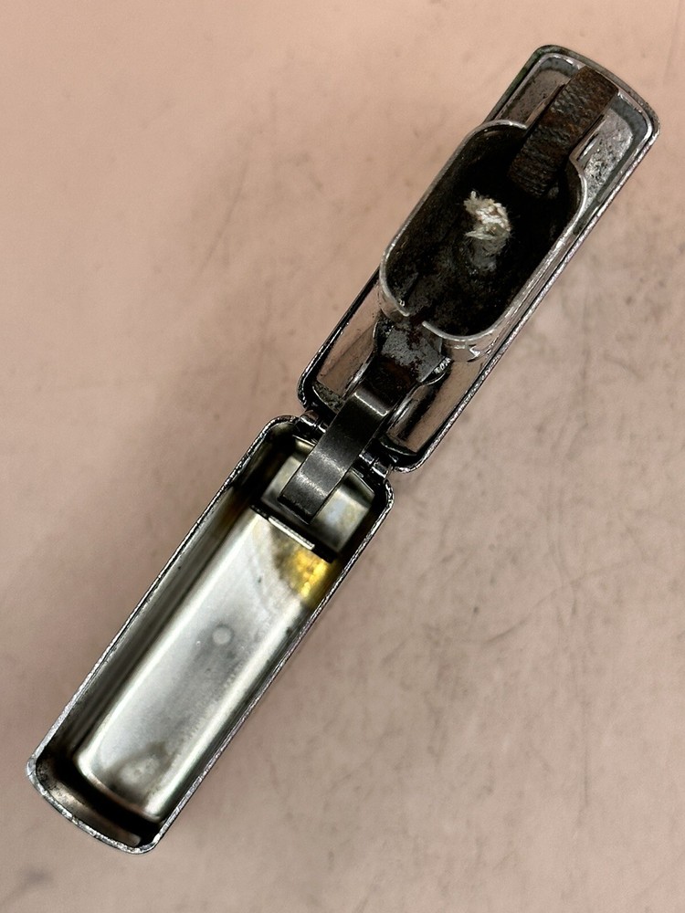 2015 Red Cherry Lips High Polish Chrome Zippo Lighter