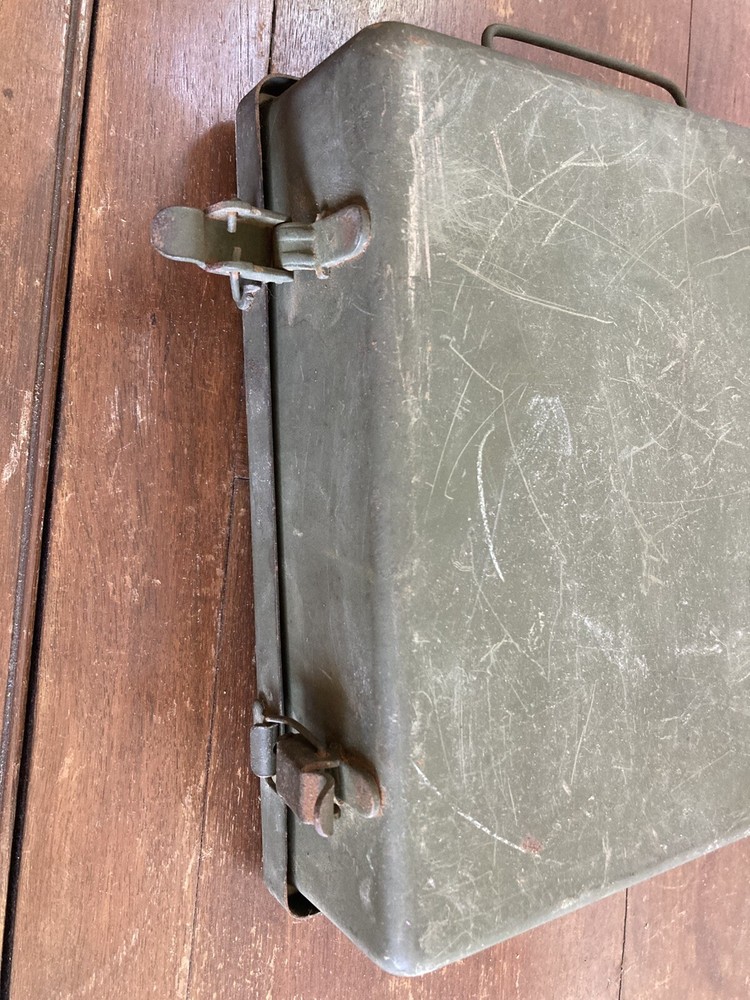 US Army First aid kit box | No. 9-221-240 Box Only