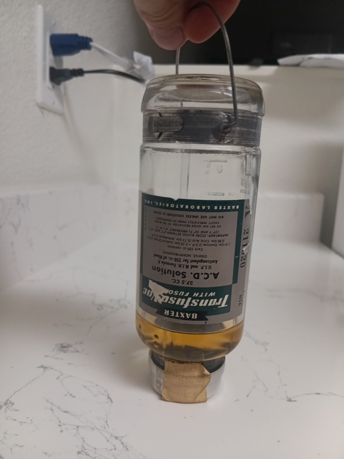 Vintage Baxter Transfuso-Vac Glas Blood Transfusion Bottle 250cc (STILL SEALED!)