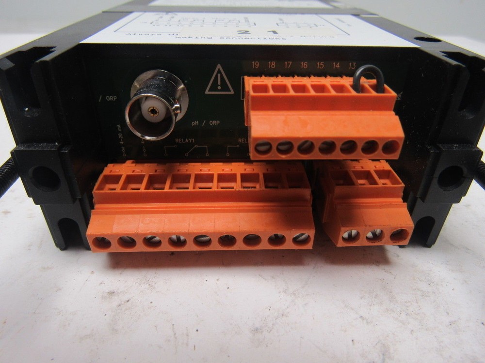 EUTECH Instruments Controller