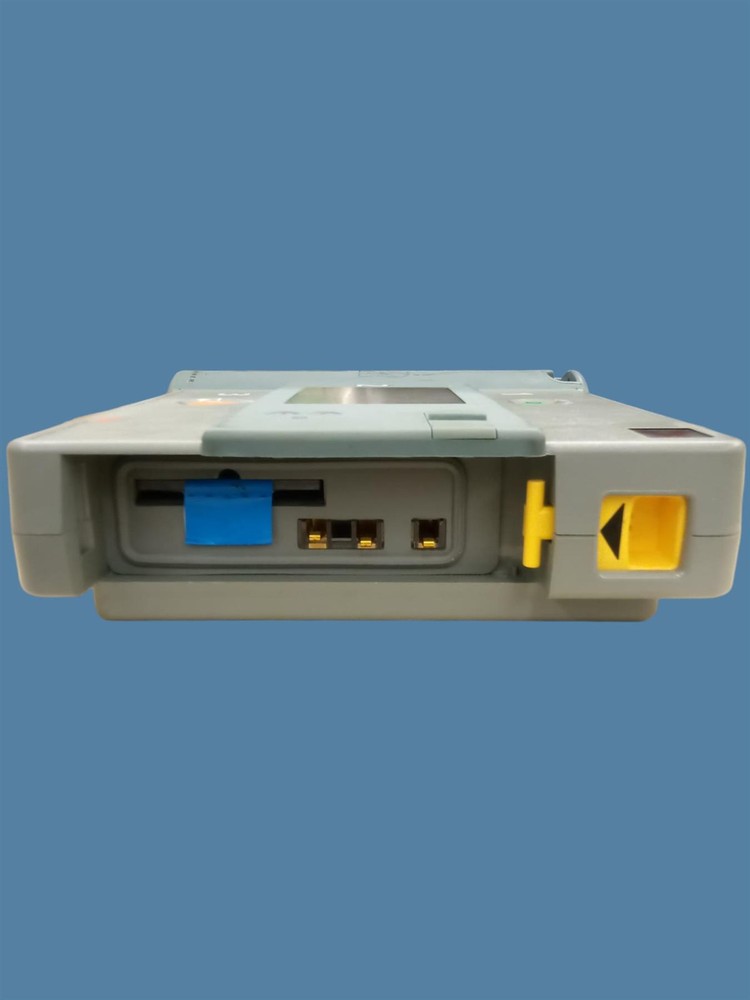 Philips HeartStream Forerunner Semi-Automatic Defibrillator (EM01) (no battery)