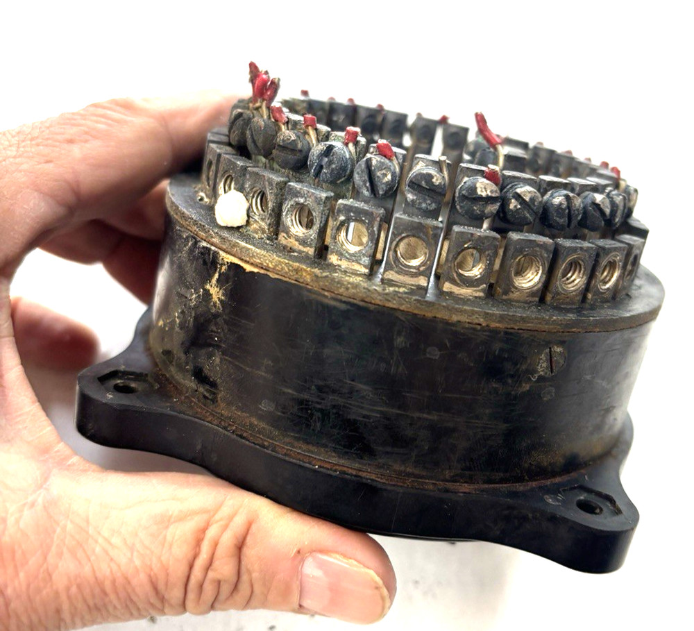 The Lewis Engineering Co. 27S28B4 - 28 Point Temp. Selector Switch 4" Face