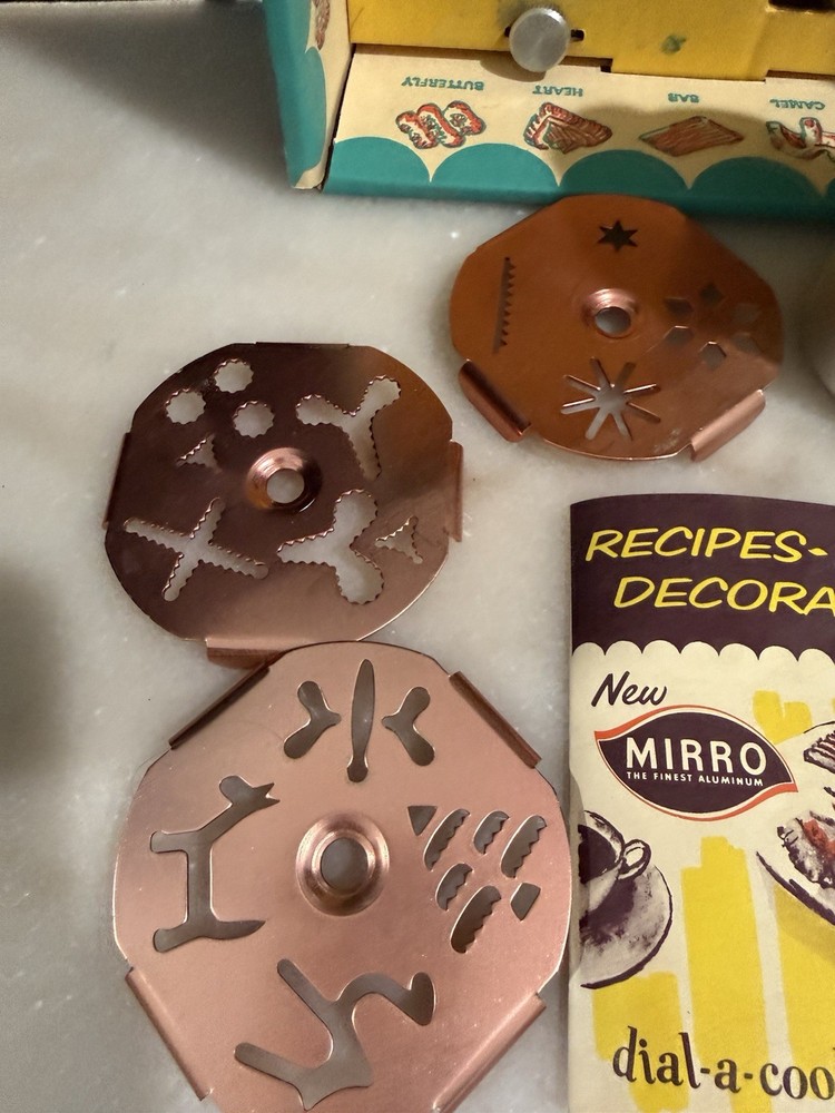 Mirro Dial A Cookie Kit Vintage Kitchen Press