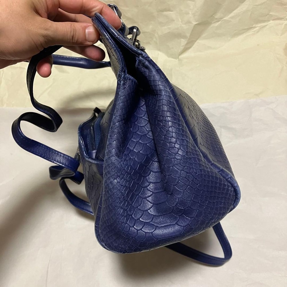 Longchamp Crocodile Embossed Handbag 2way 07a
