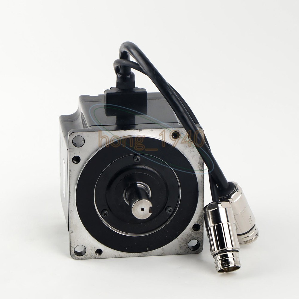 One Yaskawa SGMPH-15AAE41D Motor used