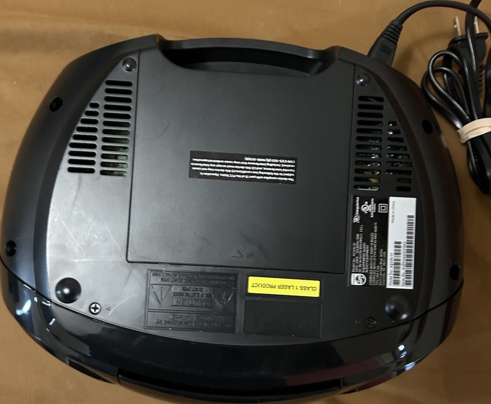 Philips CD Soundmachine Model AZ328 With Dynamic Bass Boost