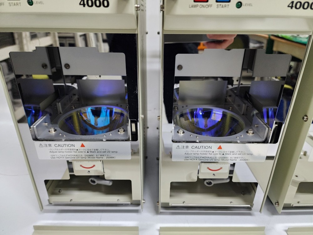 HOYA EXECURE 4000-D UV Light Source
