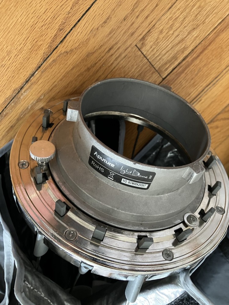 Aputure Light Dome II (34.8") Softbox