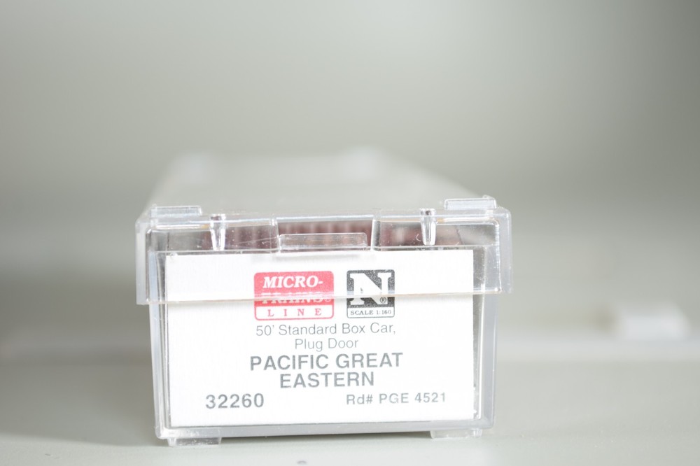 8312 N Scale Micro-Train PGE PACIFIC GREAT EASTERN 50' BOX CAR