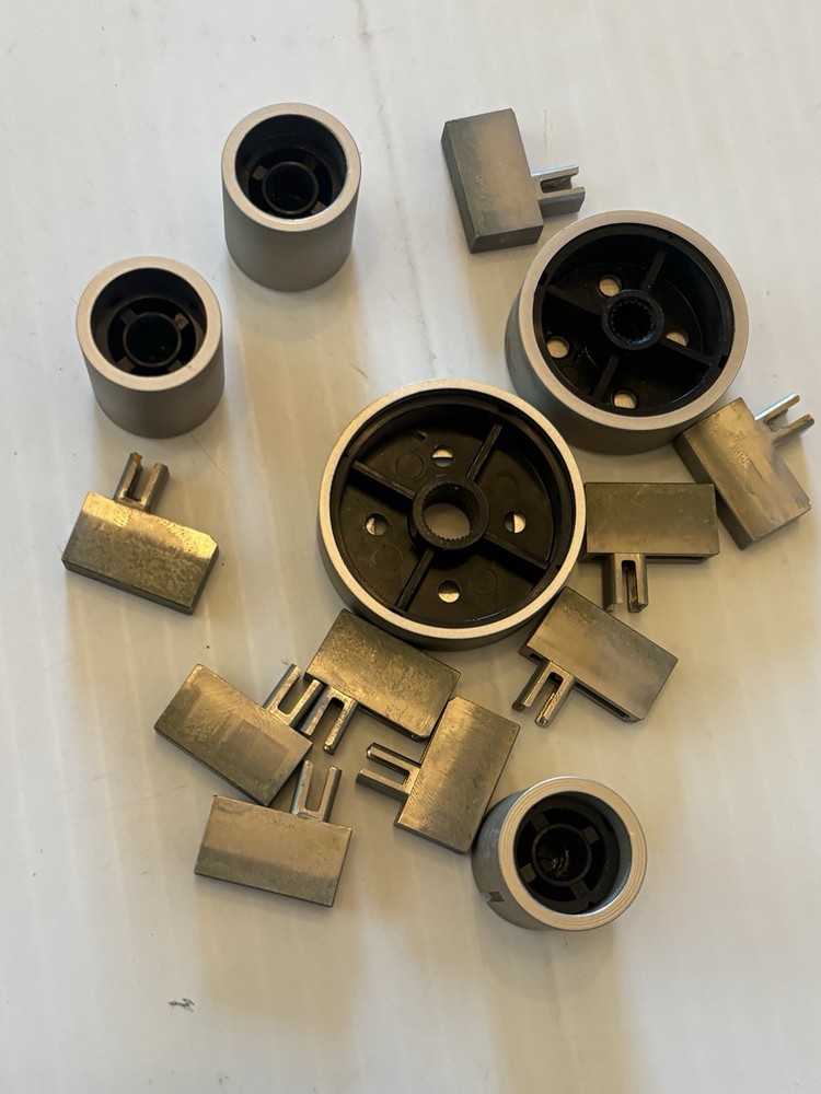 MCS 3260 - AM/FM Stereo Receiver - KNOB LOT KNOBS