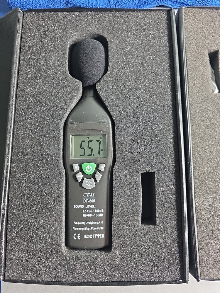 2-Professional High Accuracy Sound Level Meter 30dB-130dB Measuring Range