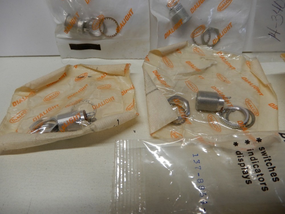 Dialight Panel Mount Indicator Sockets Several Types 183-9830-14-604