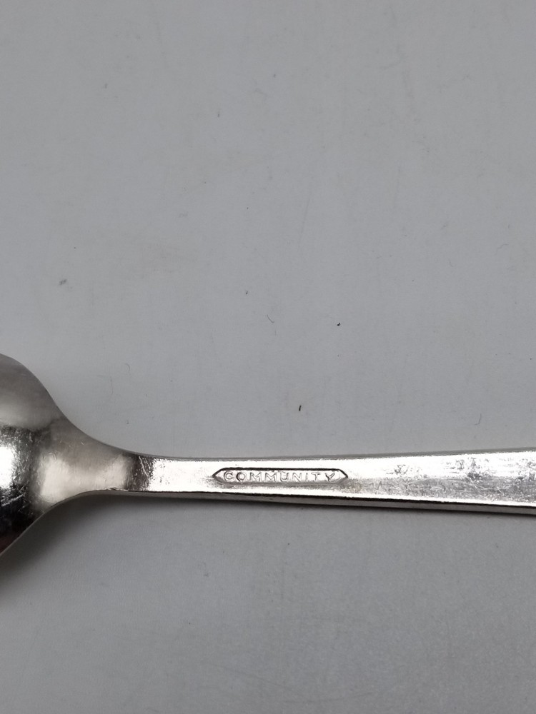 Oneida Silver "Coronation" 6 1/8 Inch Silverplate Teaspoon Community