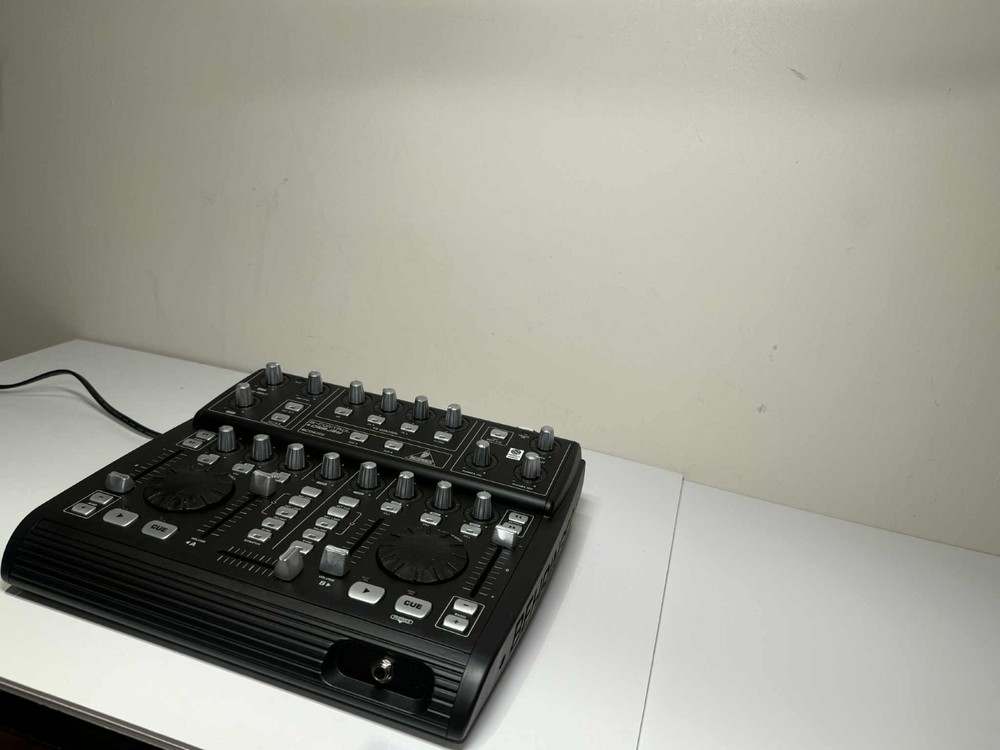 Behringer BCD3000 DJ Controller USB MIDI 4‑Ch + Audio Interface w/ Box