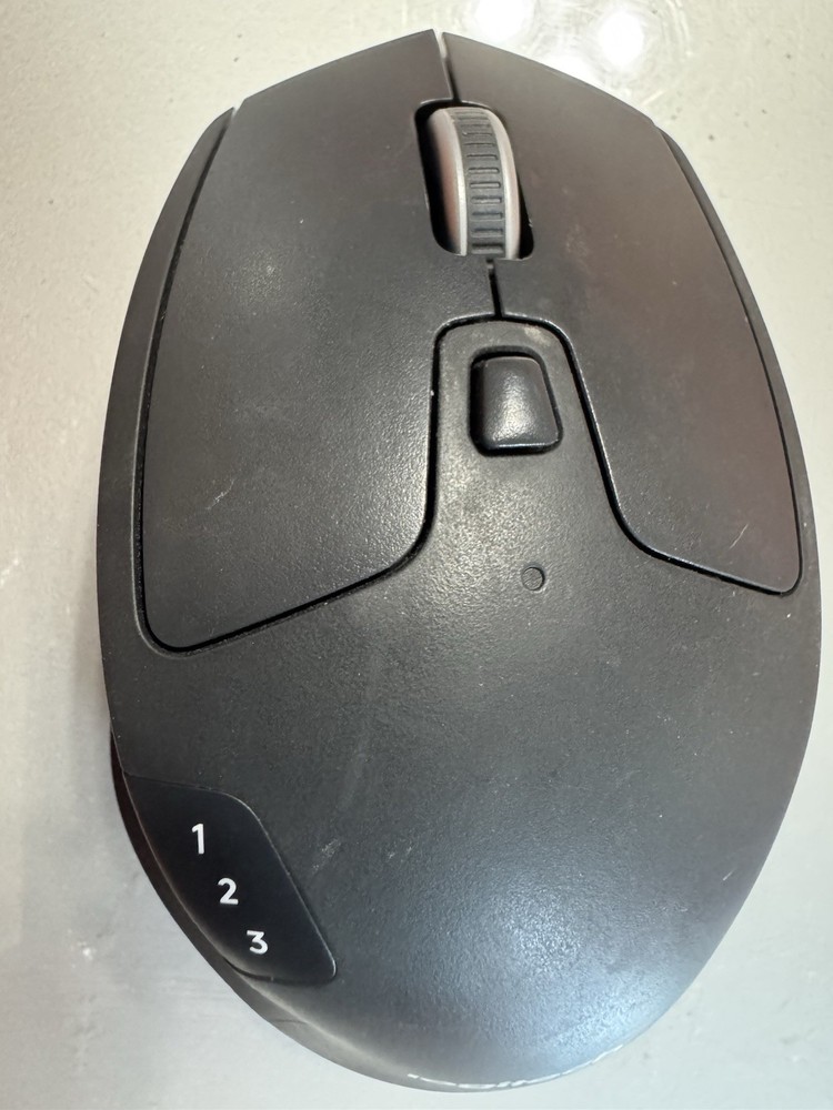 Logitech - M720 Triathlon Wireless Optical Mouse - Wireless - Black