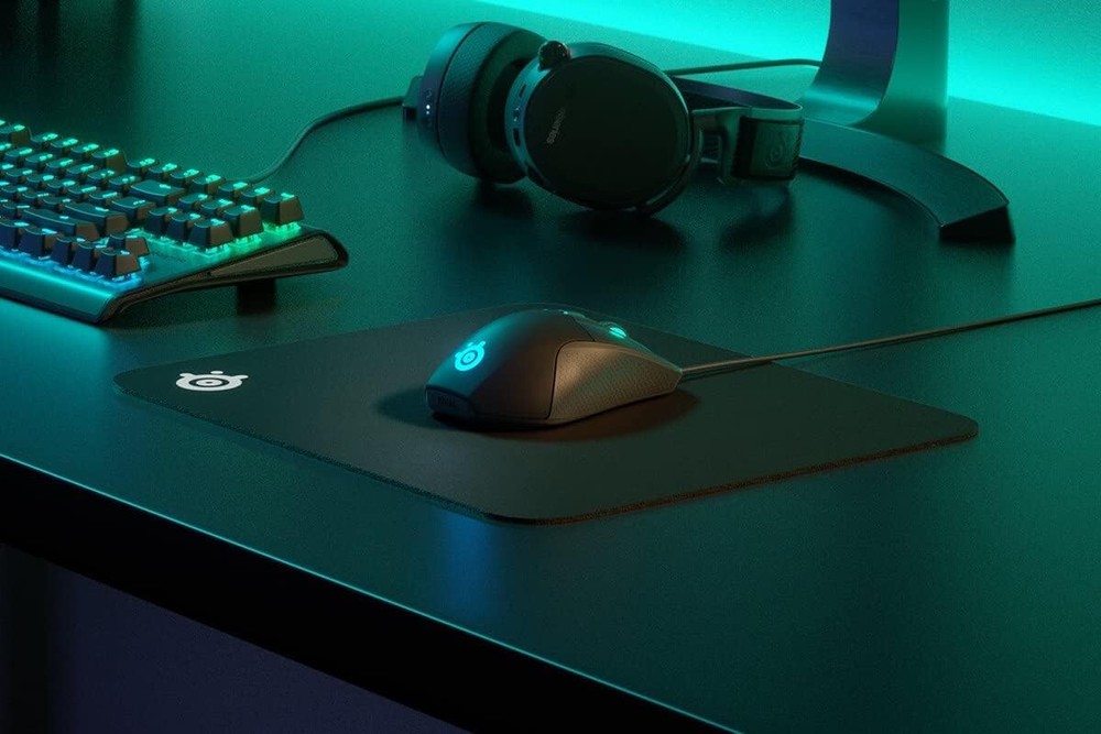 Performance Mousepad, Micro-Woven + Non-Slip, steelseries QcK model, Medium Size