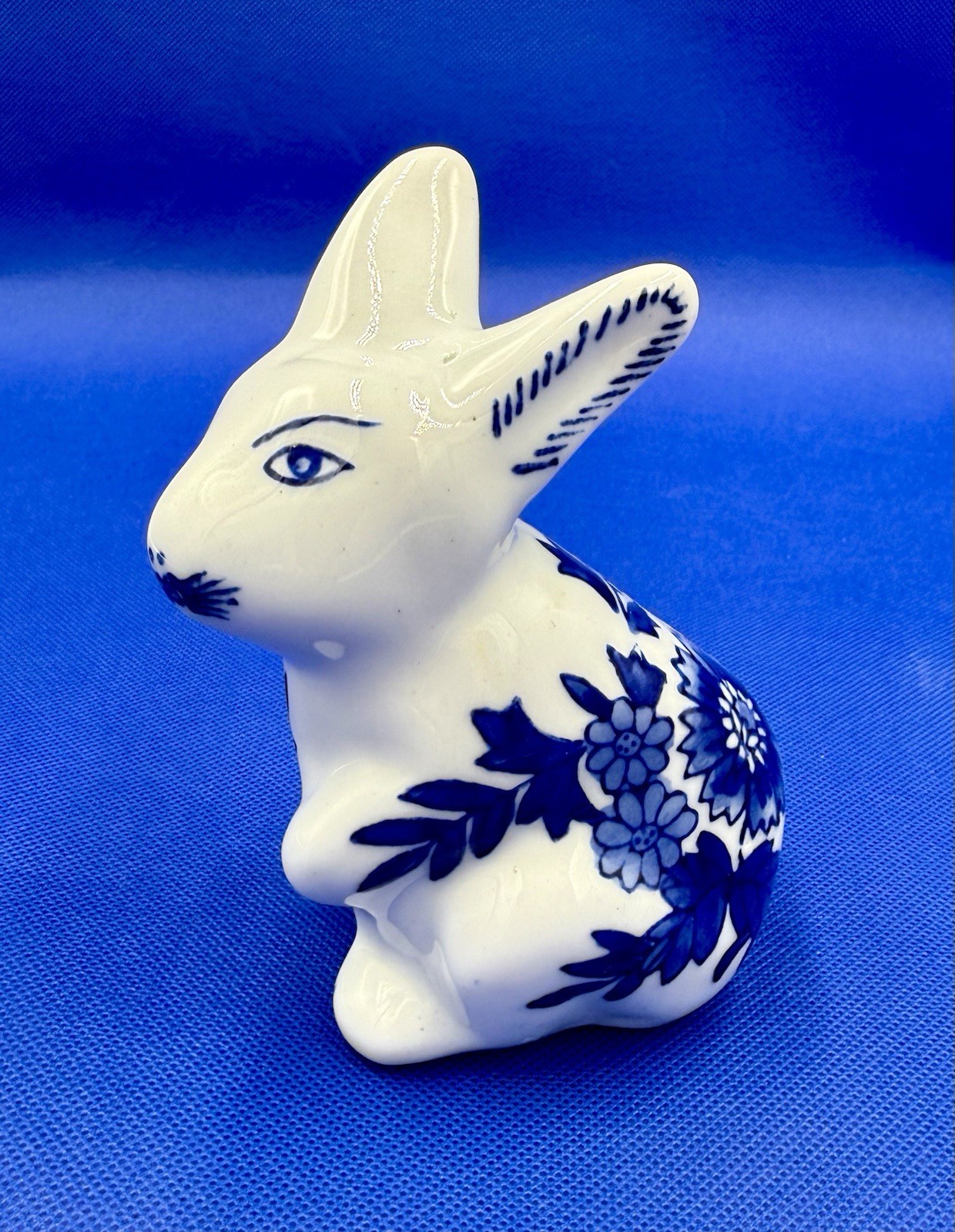Vintage Blue And White Ceramic Rabbit Bunny Figurine Easter Floral